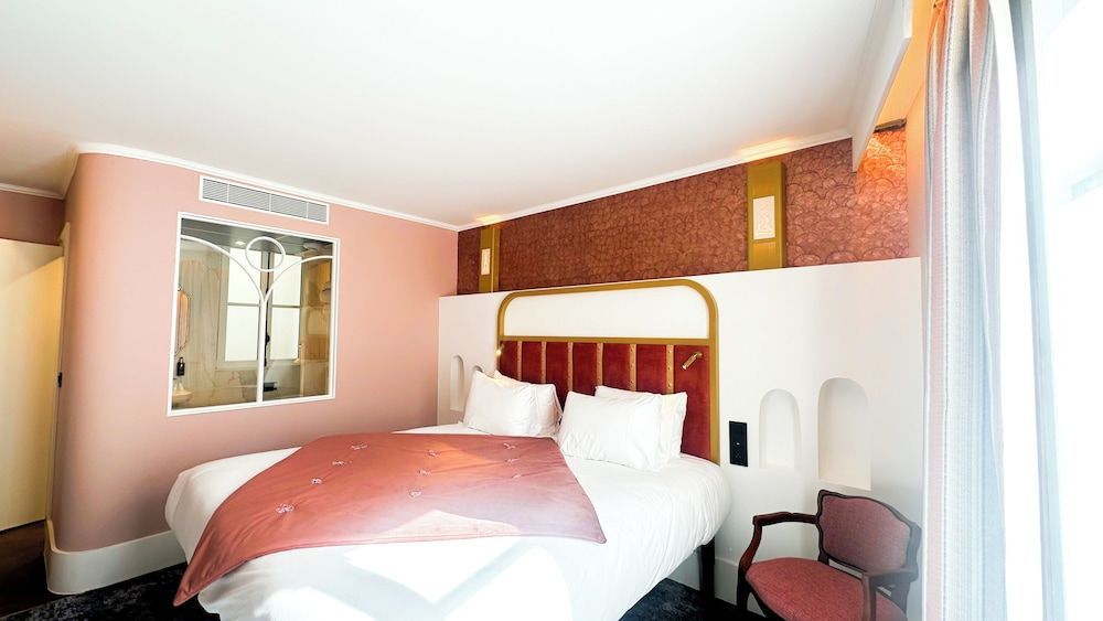 Hôtel BOHEM, Sacré-Cœur 2