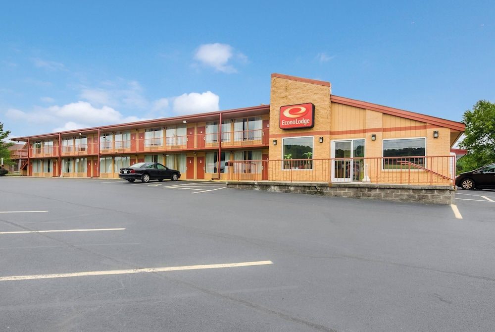 Econo Lodge Marion I-81 1