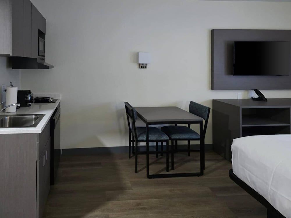 MainStay Suites Prince George - Fort Lee 2