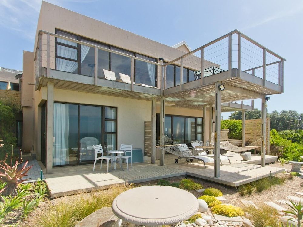 Dolphin Villa 1