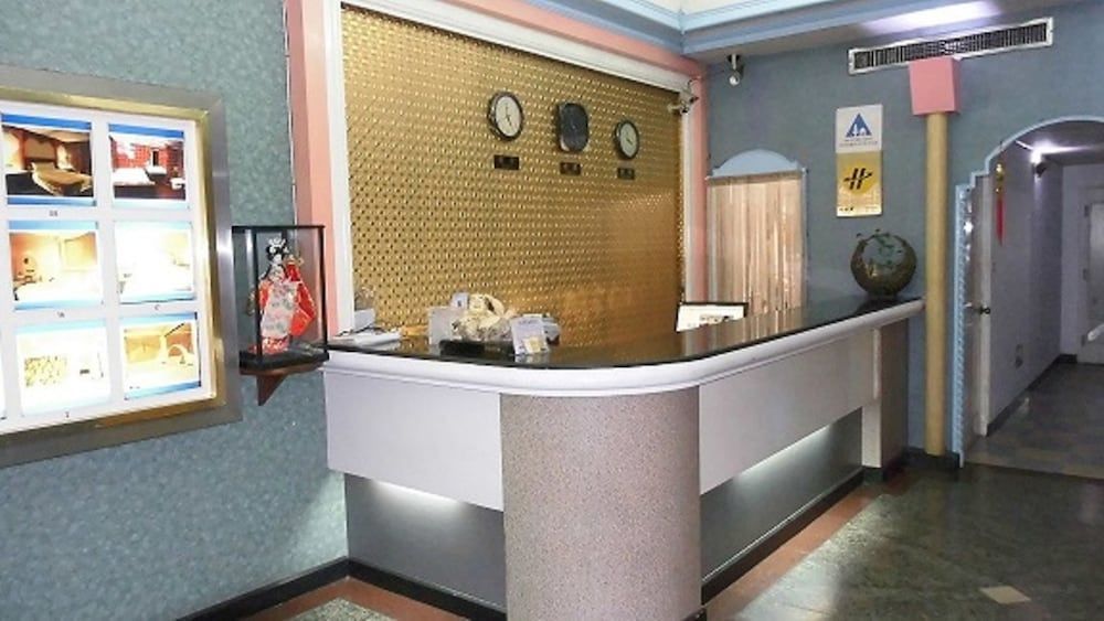 Modern Plaza Hotel 1