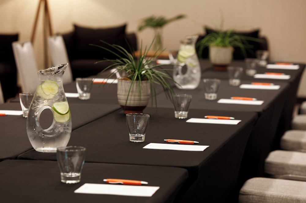 Kimpton OVERLAND HOTEL ATLANTA AIRPORT by IHG 2