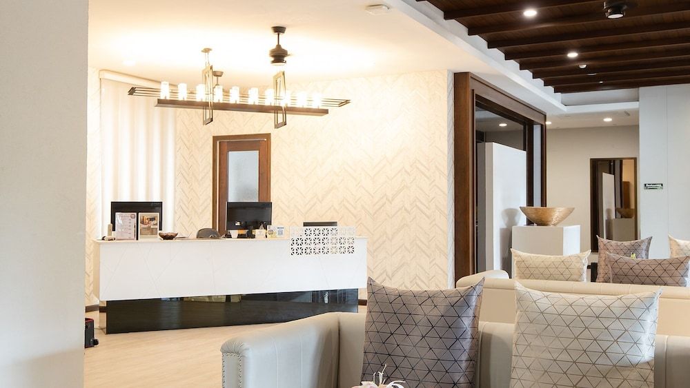 De Chai Colonial Hotel & Spa 2