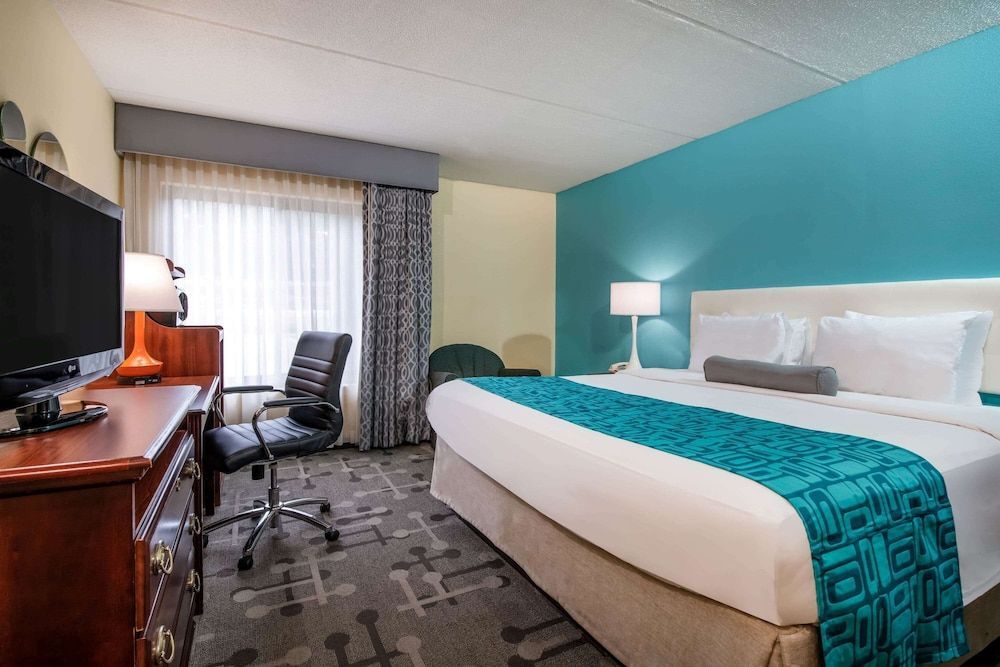 Howard Johnson by Wyndham Saugerties 1