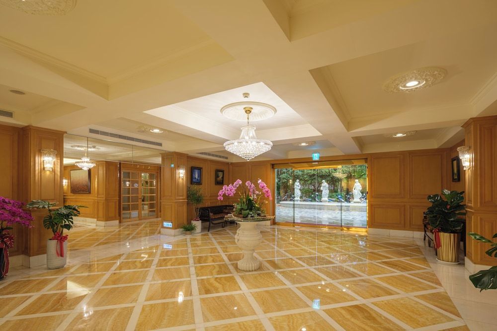 Grand Pleasure Spring Hotel 2