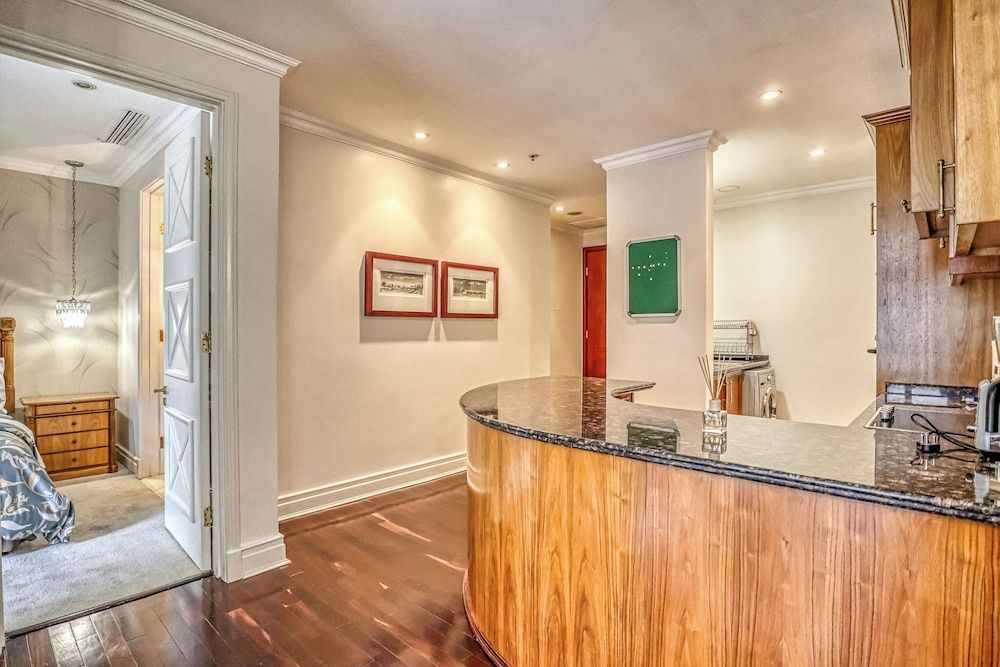 Luxurious Two-Bedroom Apartment 1