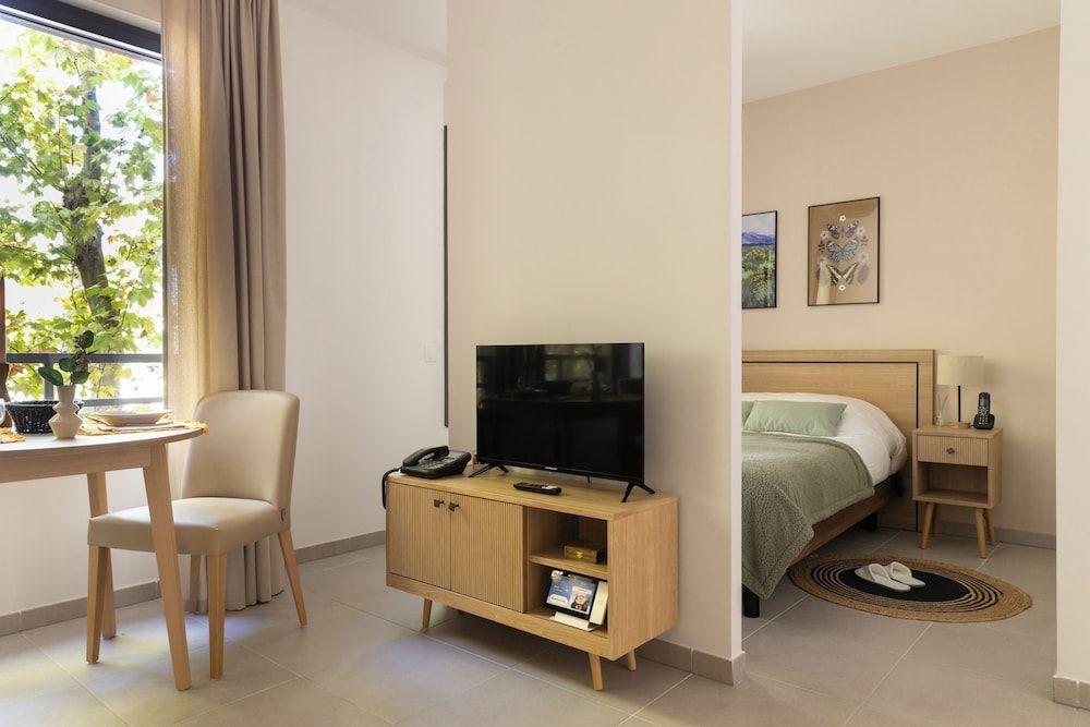 Zenao Appart'hôtels Aix Carnot 2