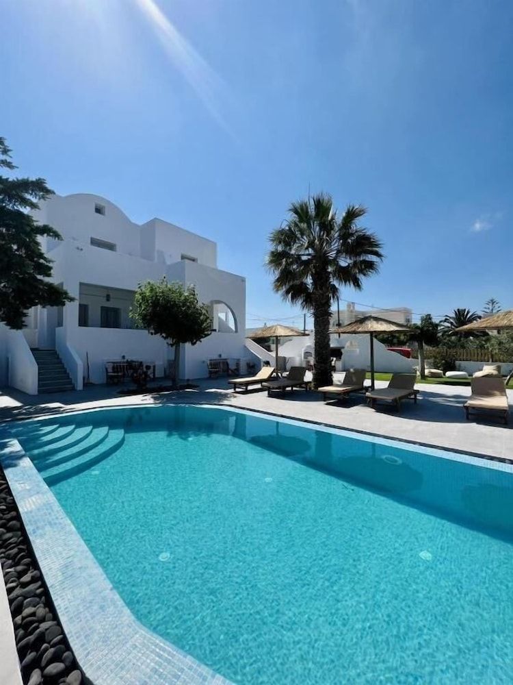 Santorini Villatzio Suites 1