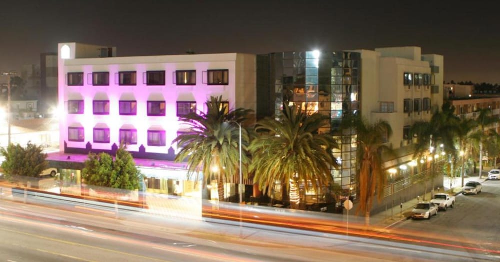 Garden Suite Hotel and Resort 1