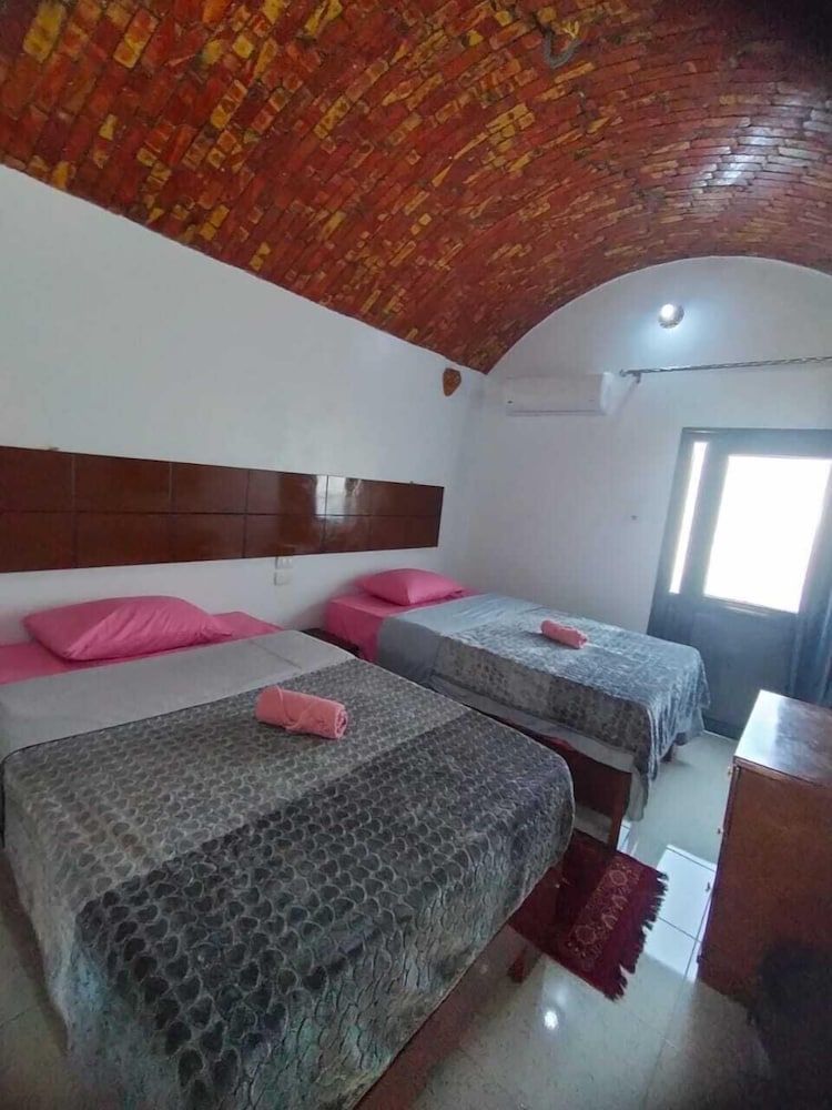 Jamaica Guest House 1