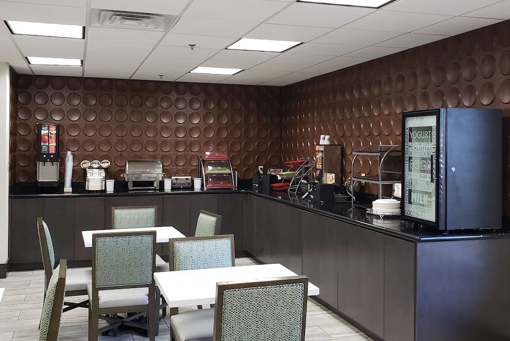 Wingate by Wyndham Savannah I-95 North 1