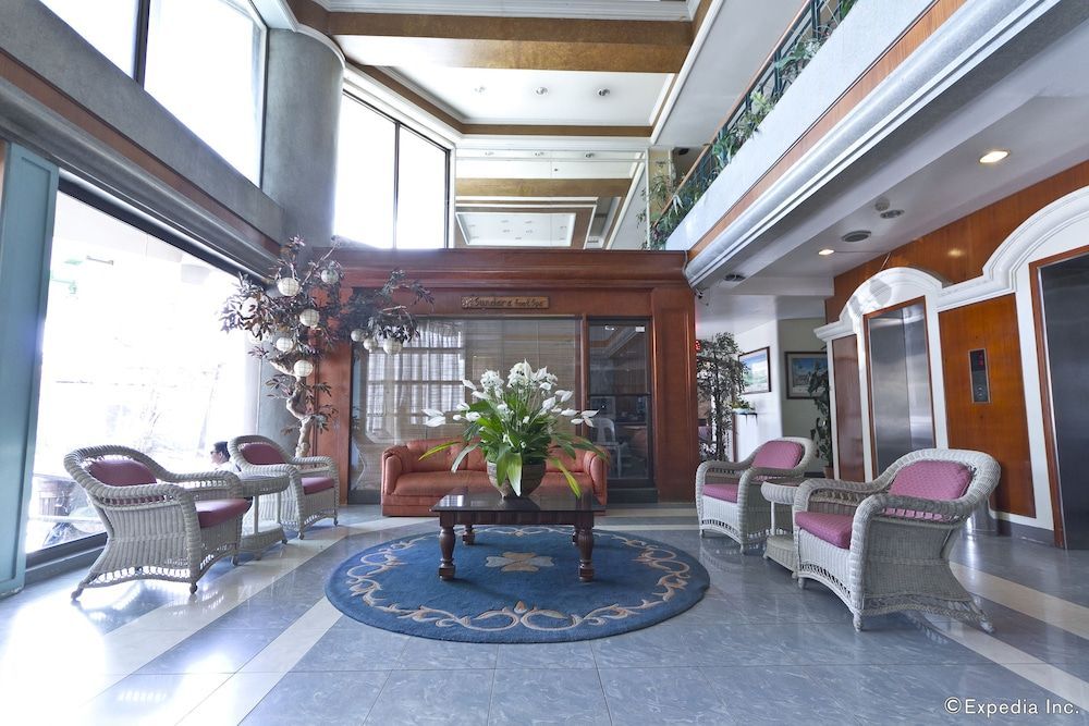 Richmond Plaza Hotel 2