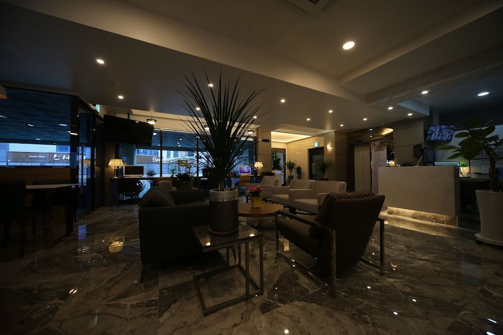 Hotel J's 2