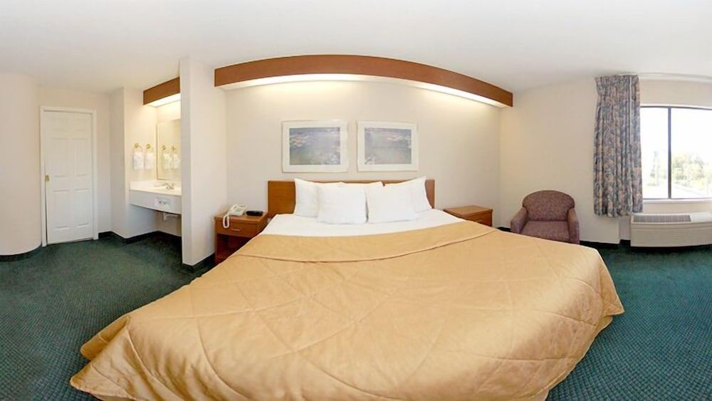 Baymont by Wyndham Mooresville 2