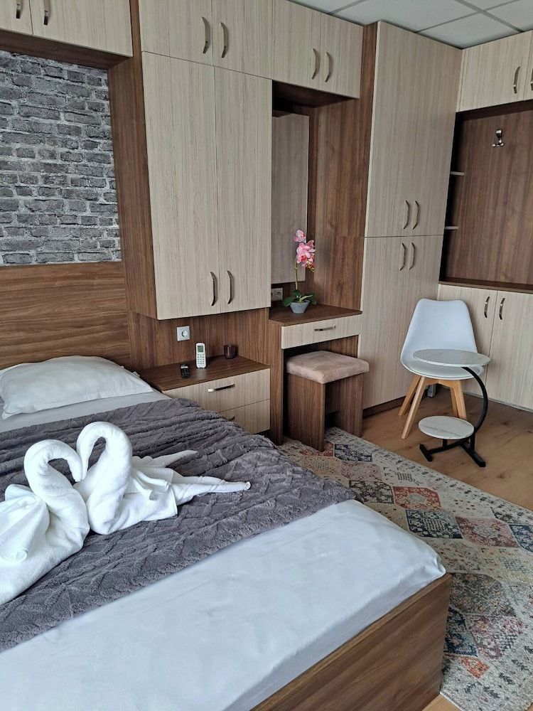 Hotel City 1