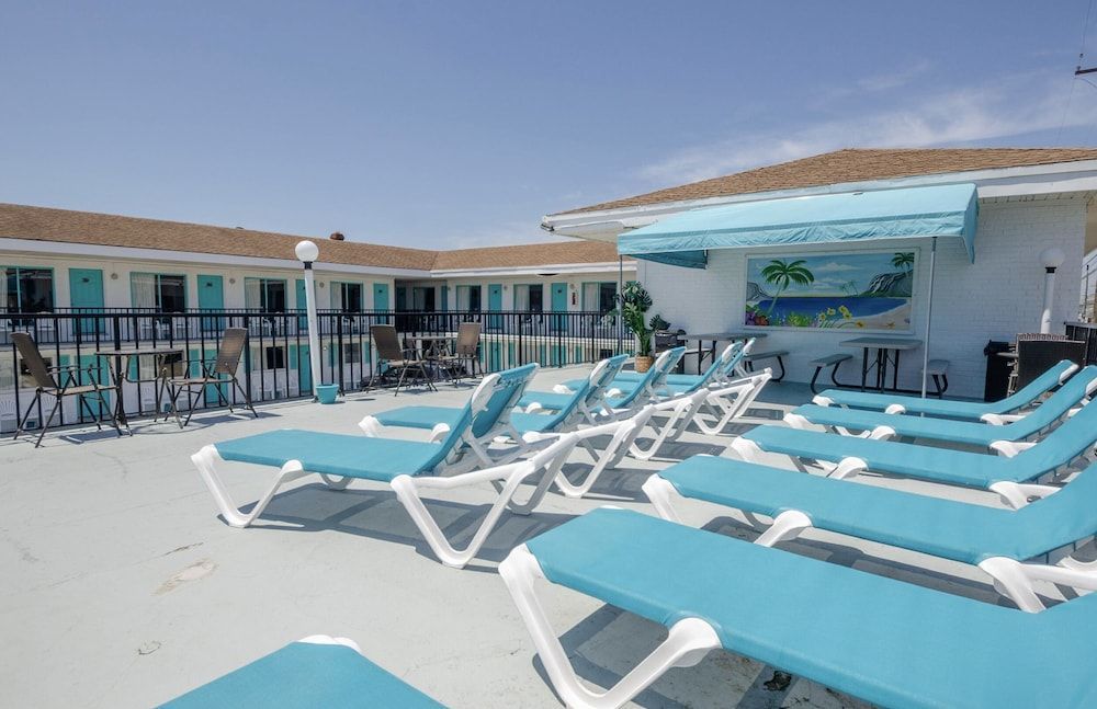 Surfcomber Motel 1