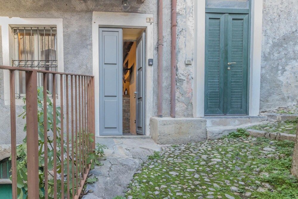 Casa Cavalli Varenna 2