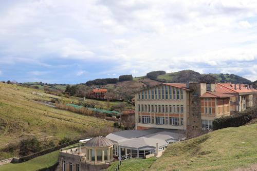 Hotel & Talasoterapia Zelai 1