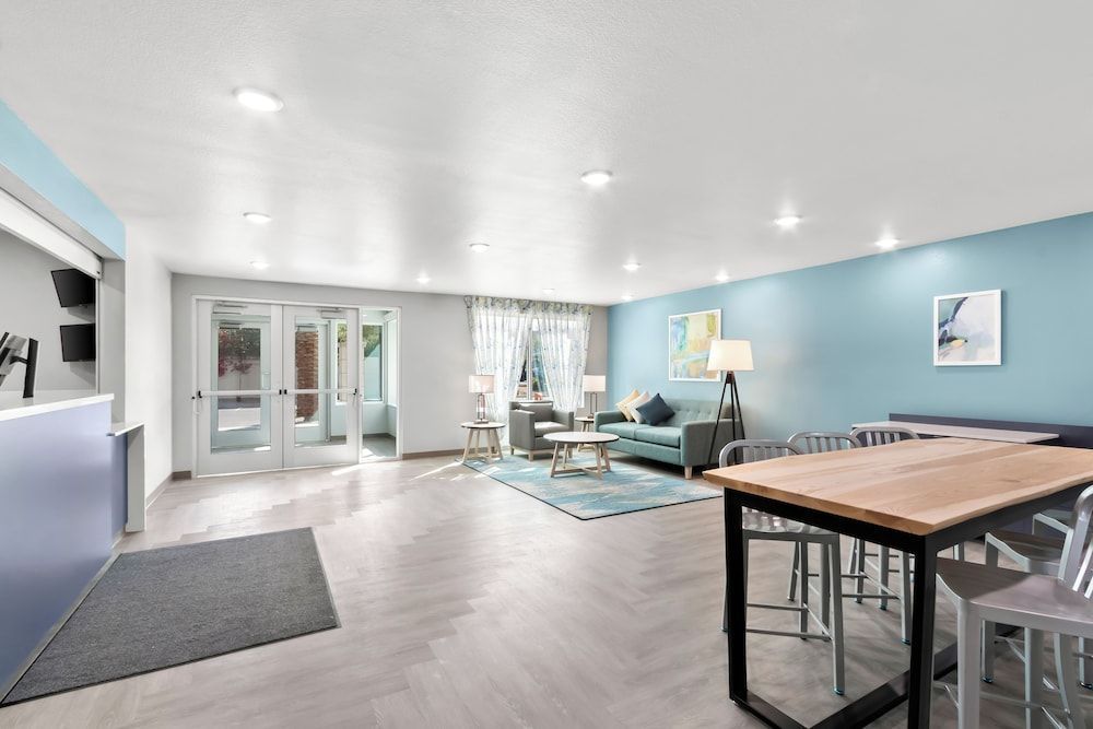 WoodSpring Suites Chandler Phoenix Medical Center 2