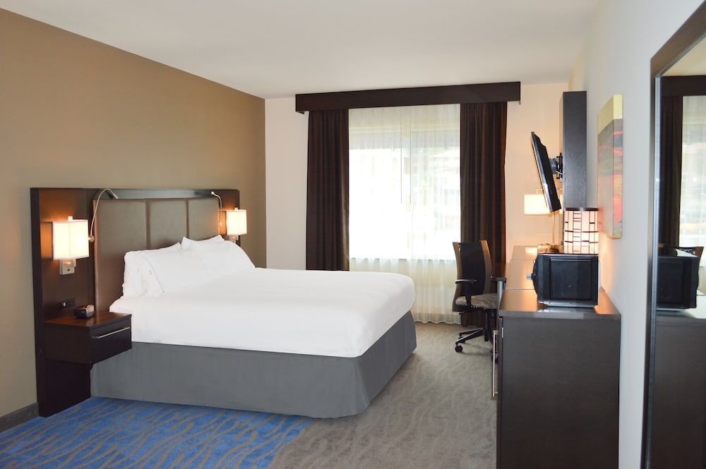Holiday Inn Express & Suites KAILUA-KONA by IHG 2