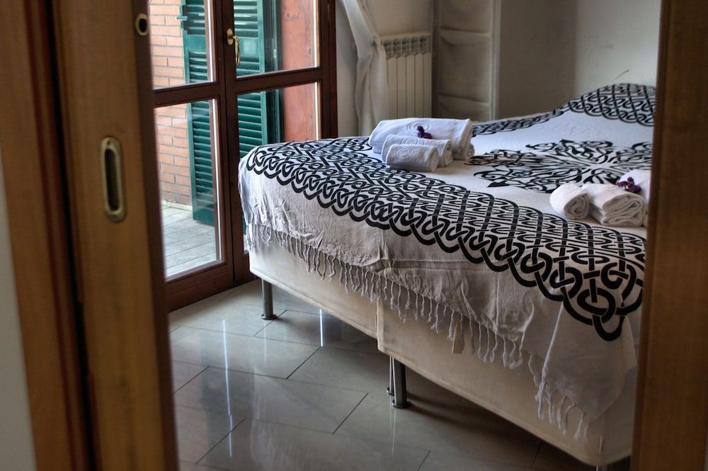 Flatinrome Residence Fiera 2