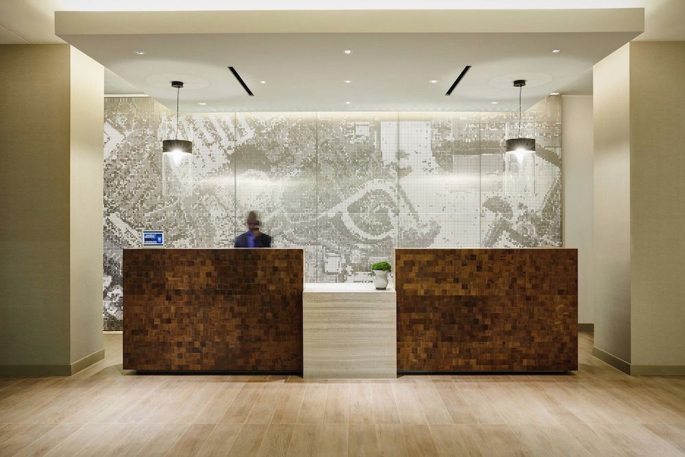 AC Hotel by Marriott Irvine 2