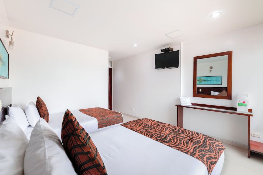 Hotel Parque 63 2