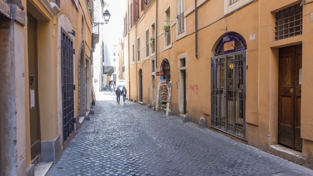Rental in Rome Falegnami 1