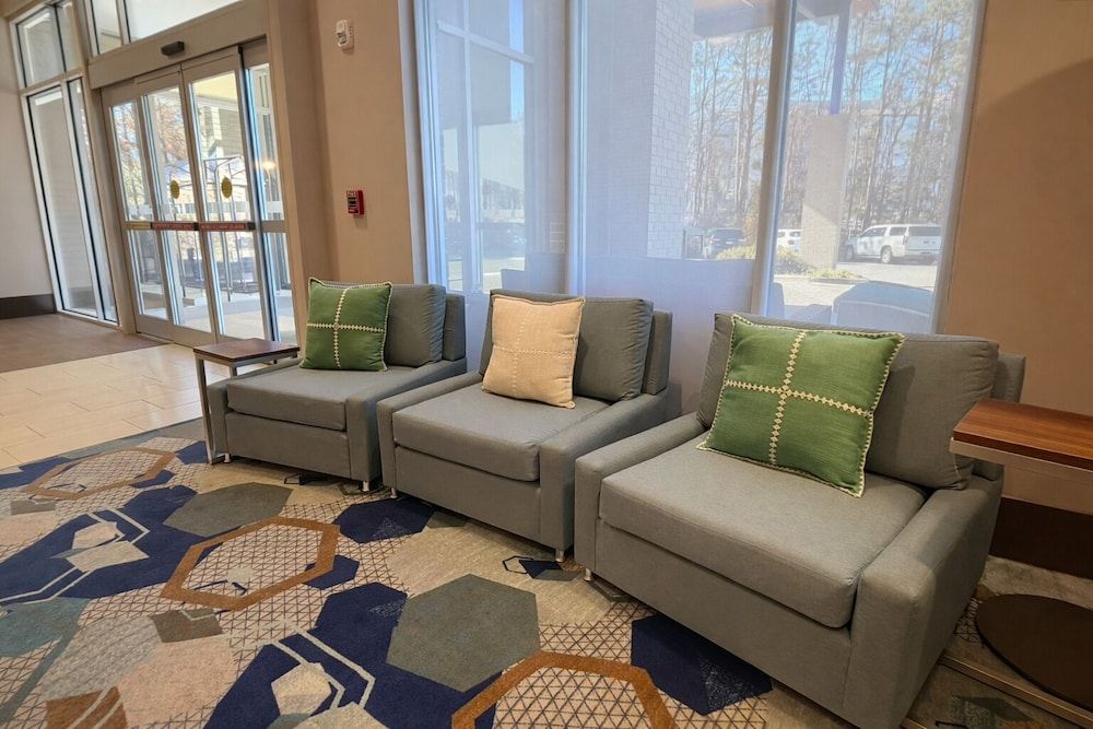 Holiday Inn Express & Suites CHARLOTTE - BALLANTYNE by IHG 2