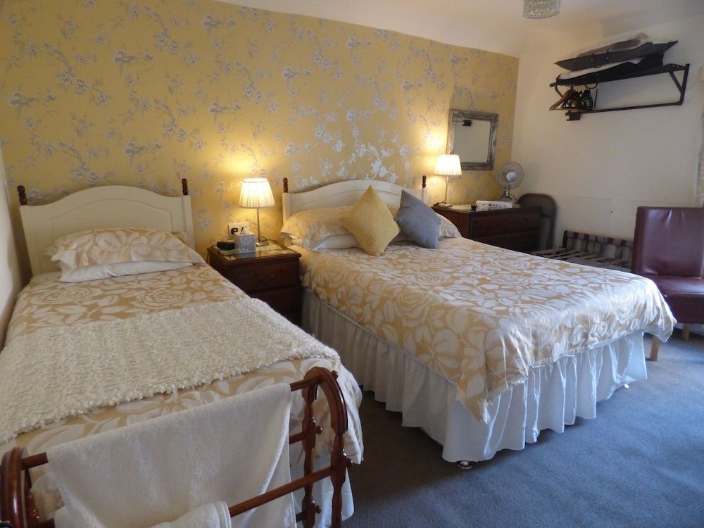 Maison Dieu Guest House 2