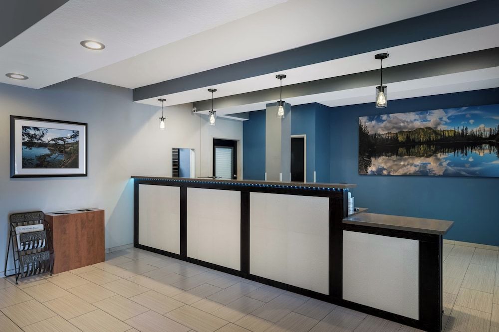 Best Western PLUS Mountain View Auburn Inn 2