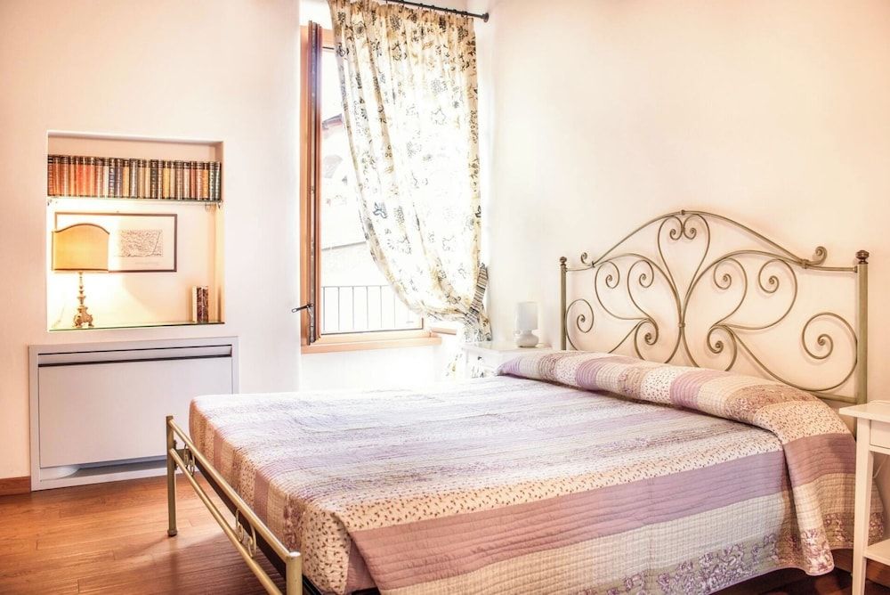 Alla Torre del Barbarossa B&B FORESTERIA 2