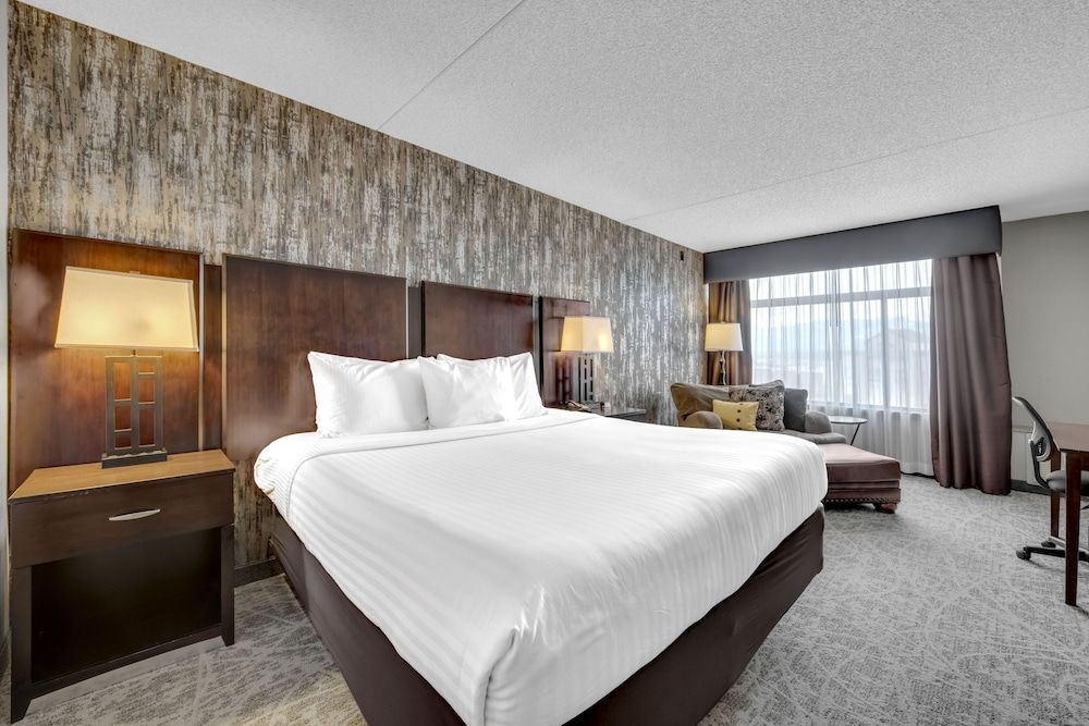 The Academy Hotel Colorado Springs 1