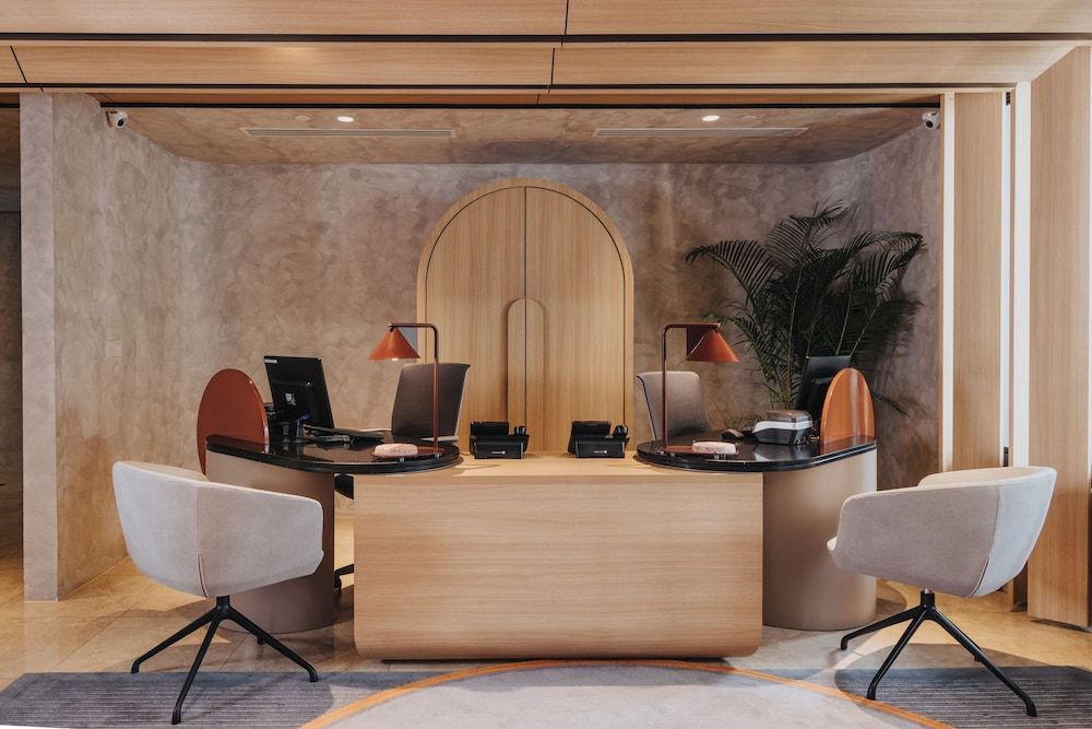 Novotel Living Singapore Orchard 2