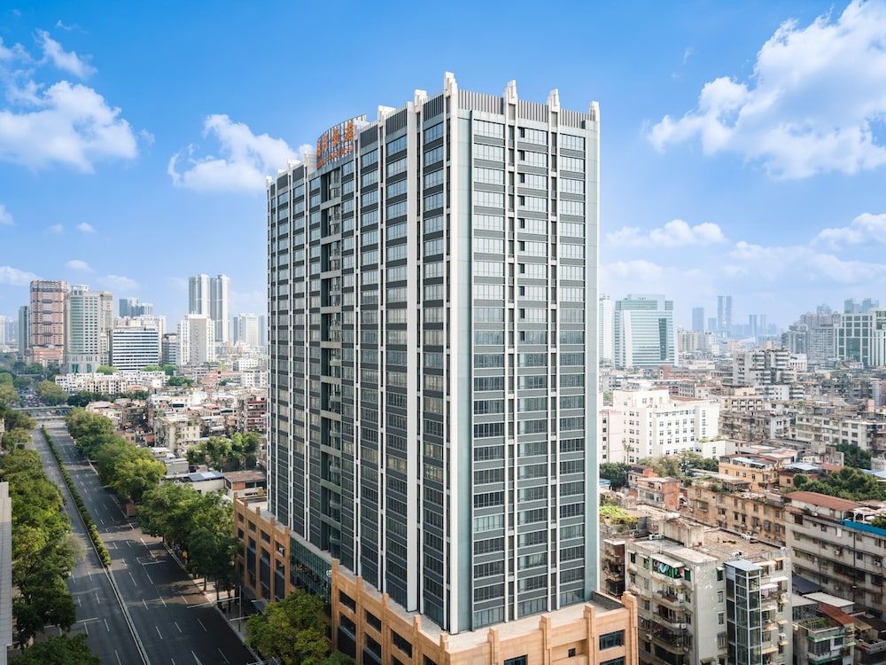 Weekend International Apartment 1