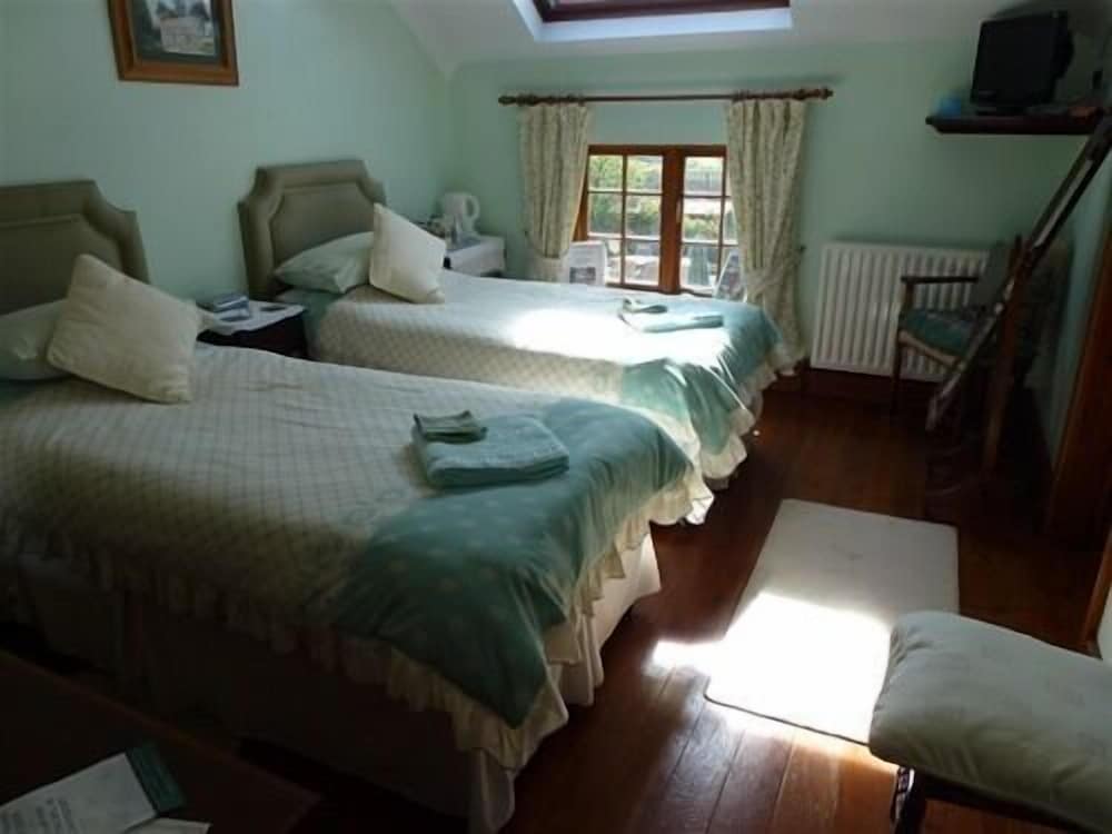 Burton Farmhouse 2
