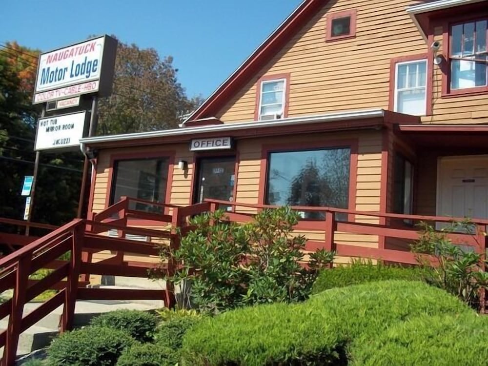 Naugatuck Motor Lodge 1