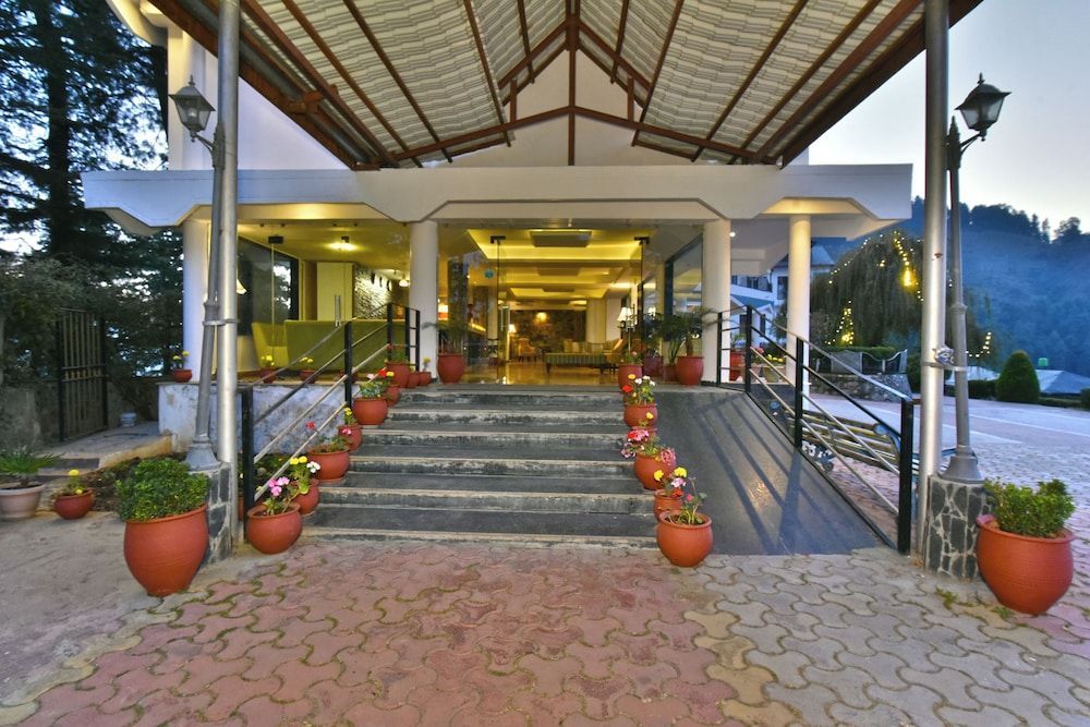 Hillcrest Resort by DLS Hotels 1