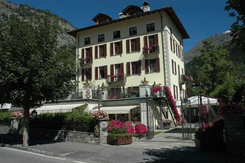 Villa Novecento Romantic Hotel - Estella Hotel Collection & Experience 1