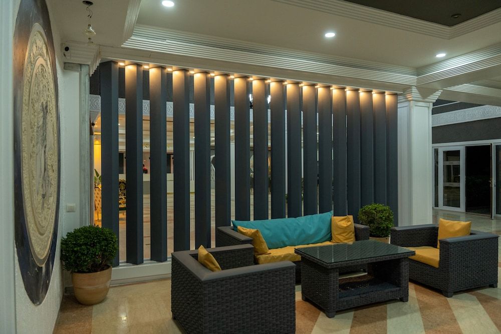 Tiana Beach Resort 2