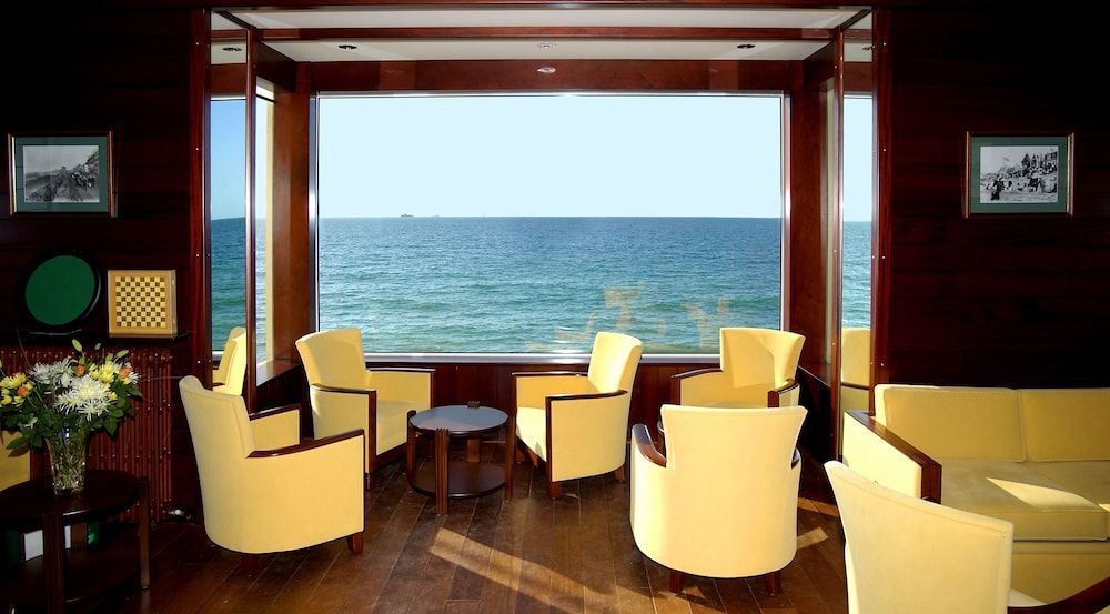 Hôtel Alba Saint-Malo Plage du Sillon 1