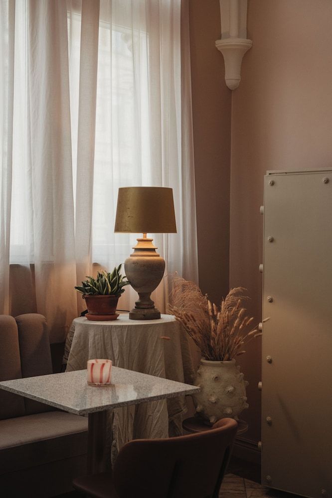 Home Hotel Christian IV 2