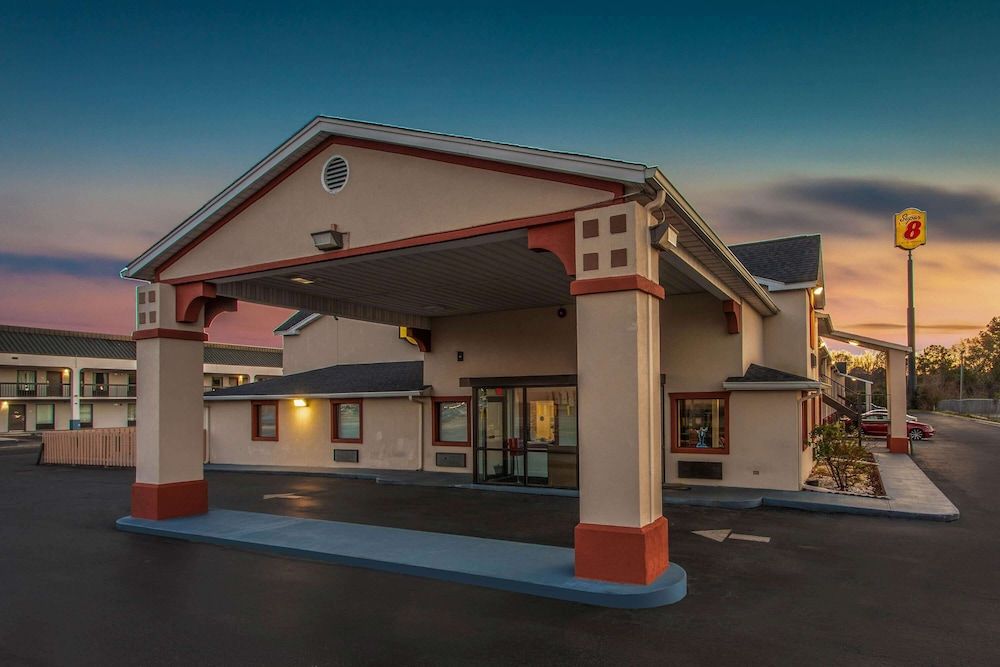 Super 8 by Wyndham Florence 1