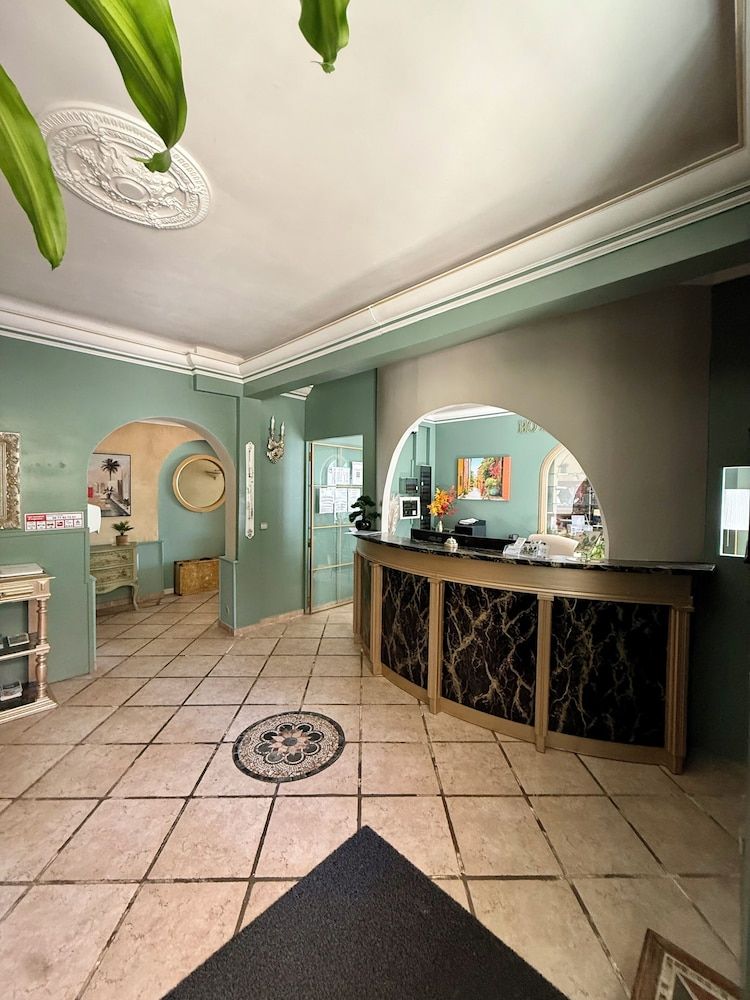 Hôtel Miramar 2