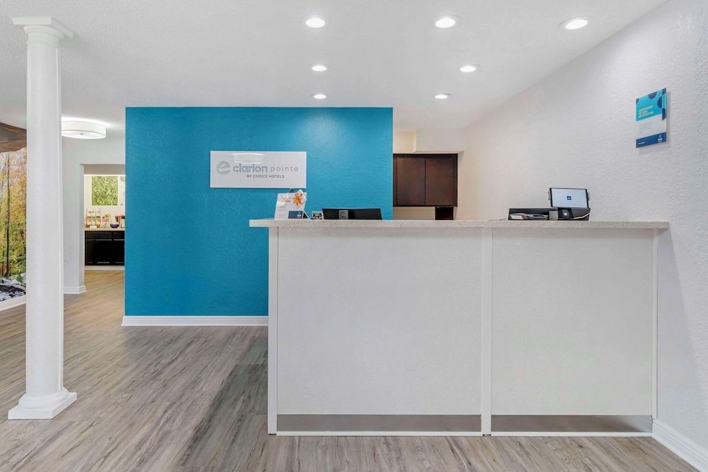Clarion Pointe Jasper 2