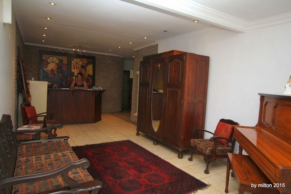 Sunset Ridge Guest House 2