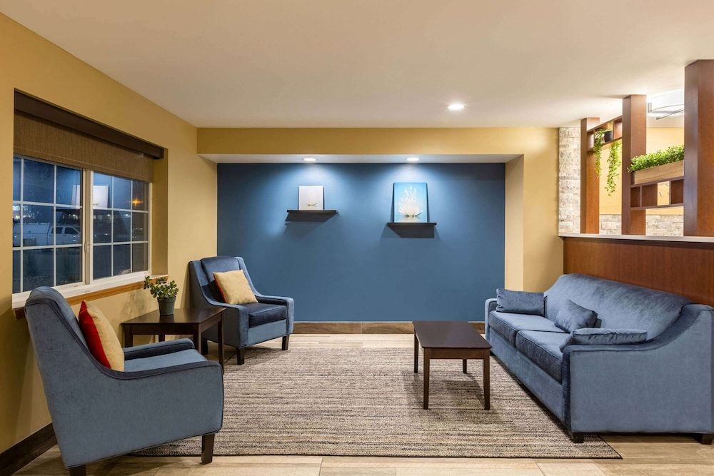 AmericInn by Wyndham Jefferson 2