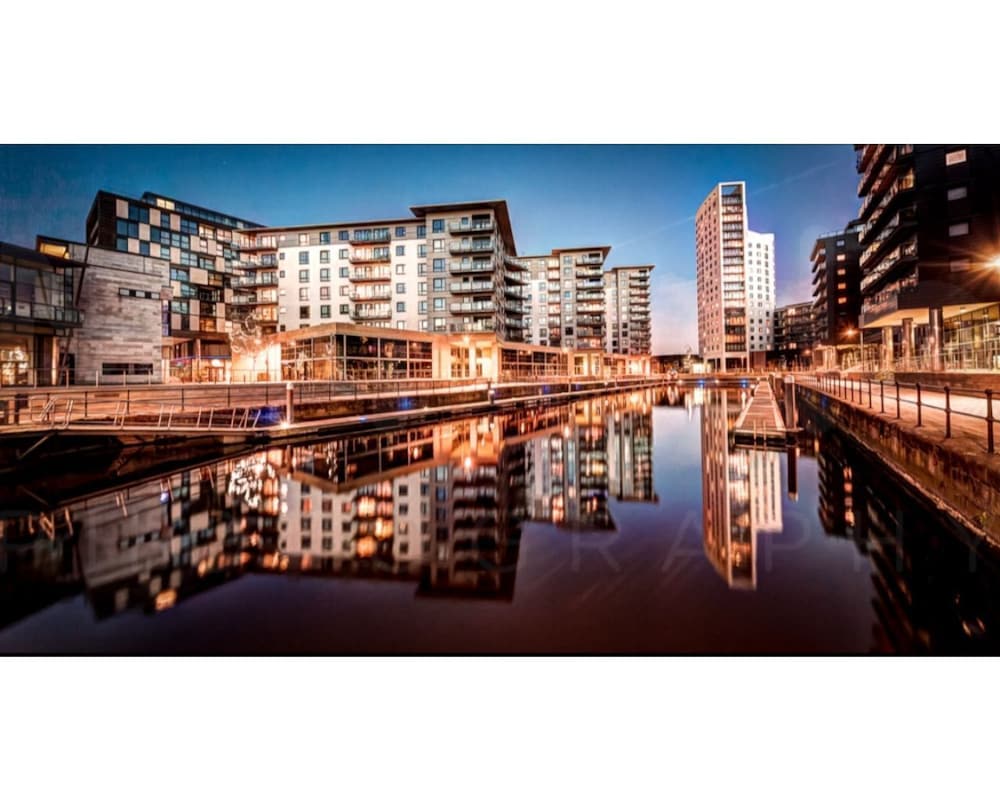 Modern Leeds City Apartment 1