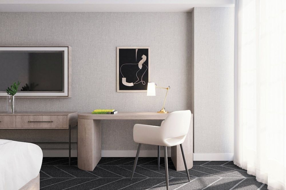 Kimpton THE FORUM HOTEL by IHG 2