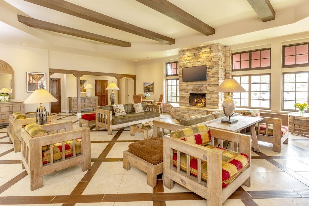 Clocktower Inn Ventura 2